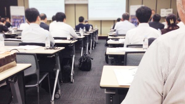 【ニコニコ大家さん】０から奥さんにナイショで資産３億円超！？ 不動産投資で今から勝つための最初の一歩セミナー！開催
